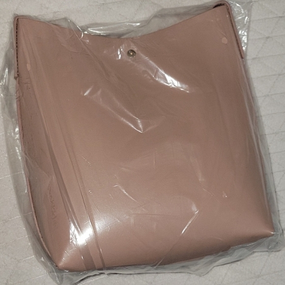 Samara Shoulder Bag/Crossbody - Picture 14 of 15